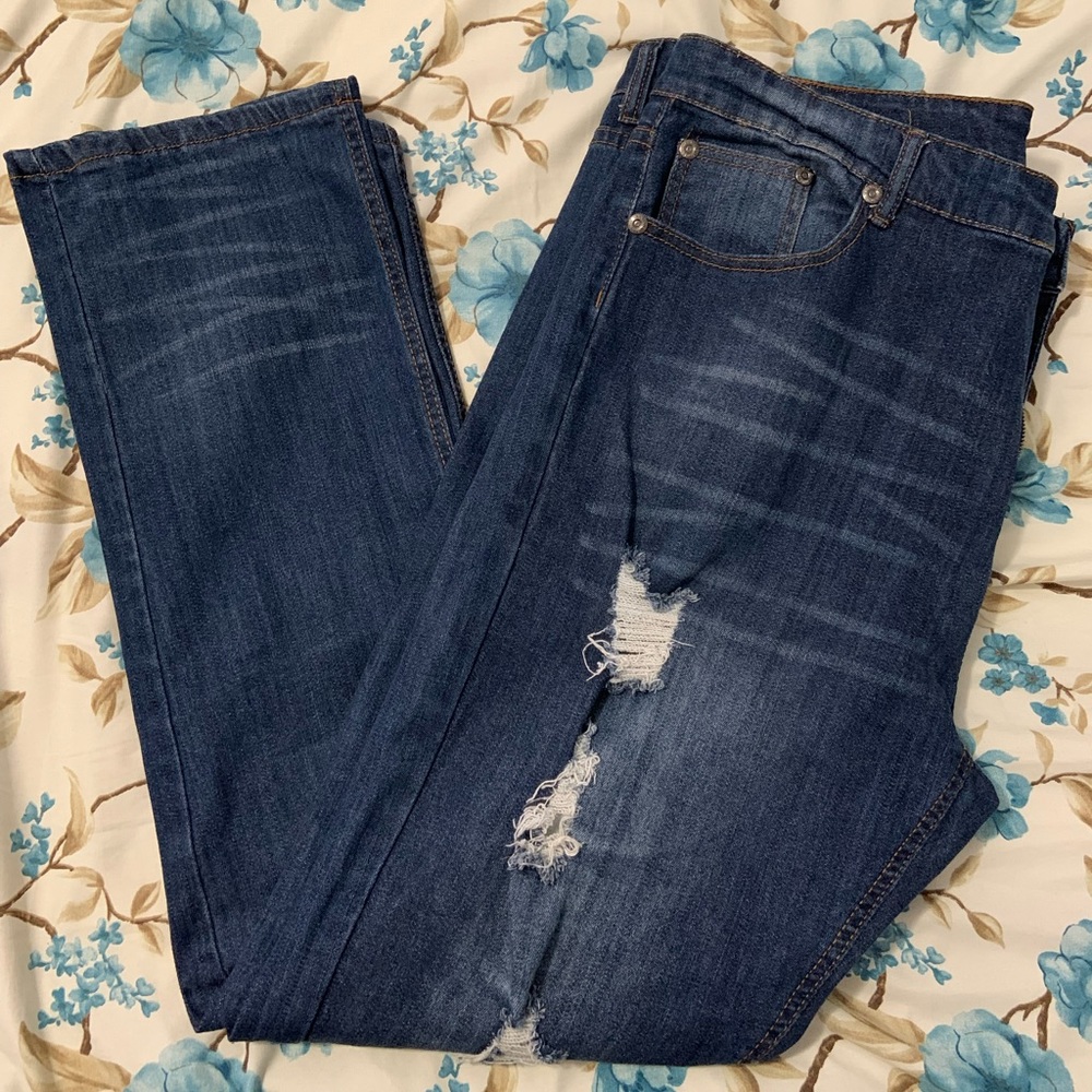 Men Ripped Jeans